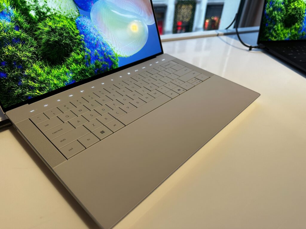 Panel táctil Dell XPS 14 (2024)