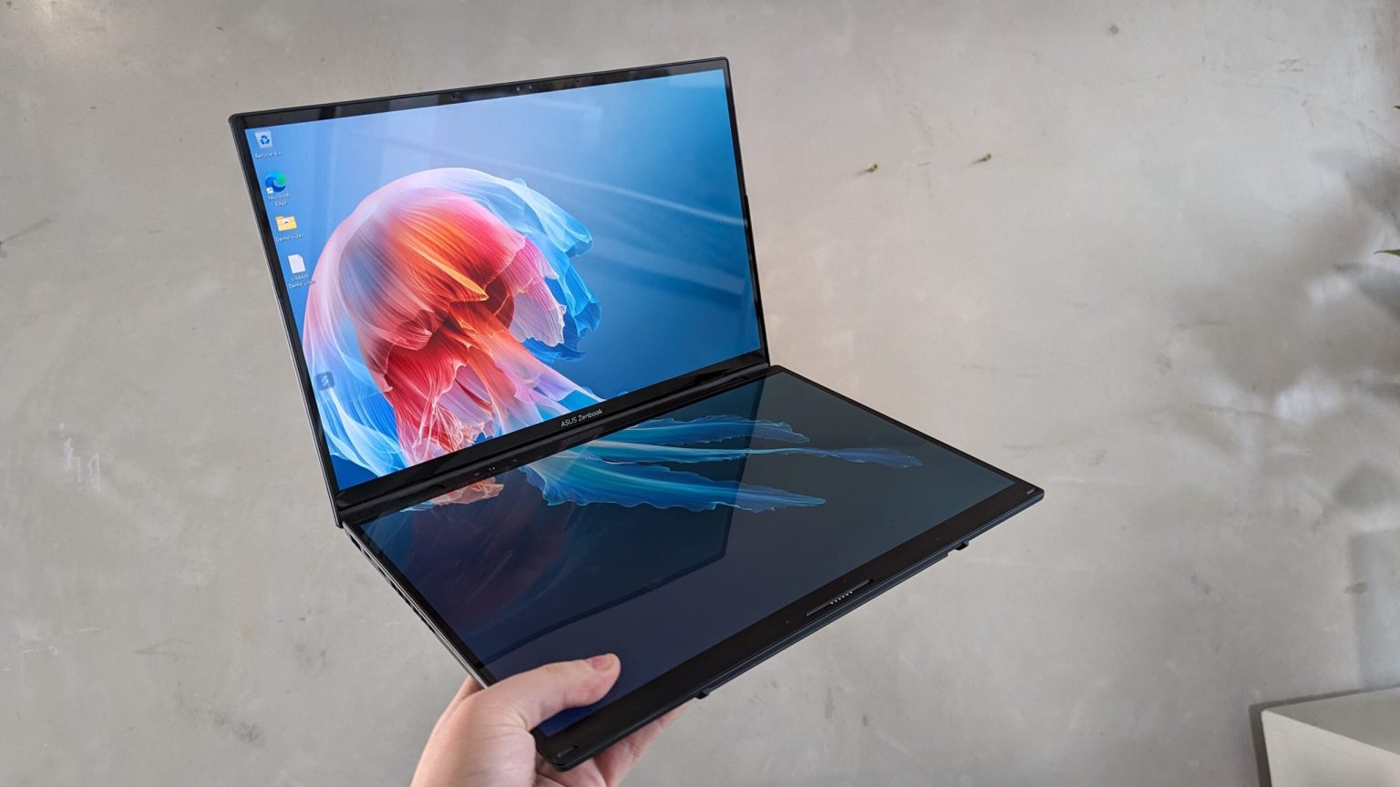1704848431 Primeras impresiones revision del Asus Zenbook Duo 2024