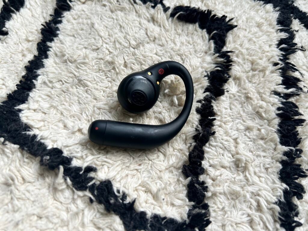 Detalle del controlador Soundcore AeroFit Pro
