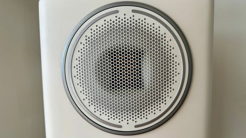 Detalle del tweeter Monitor Audio Platinum 100 3G