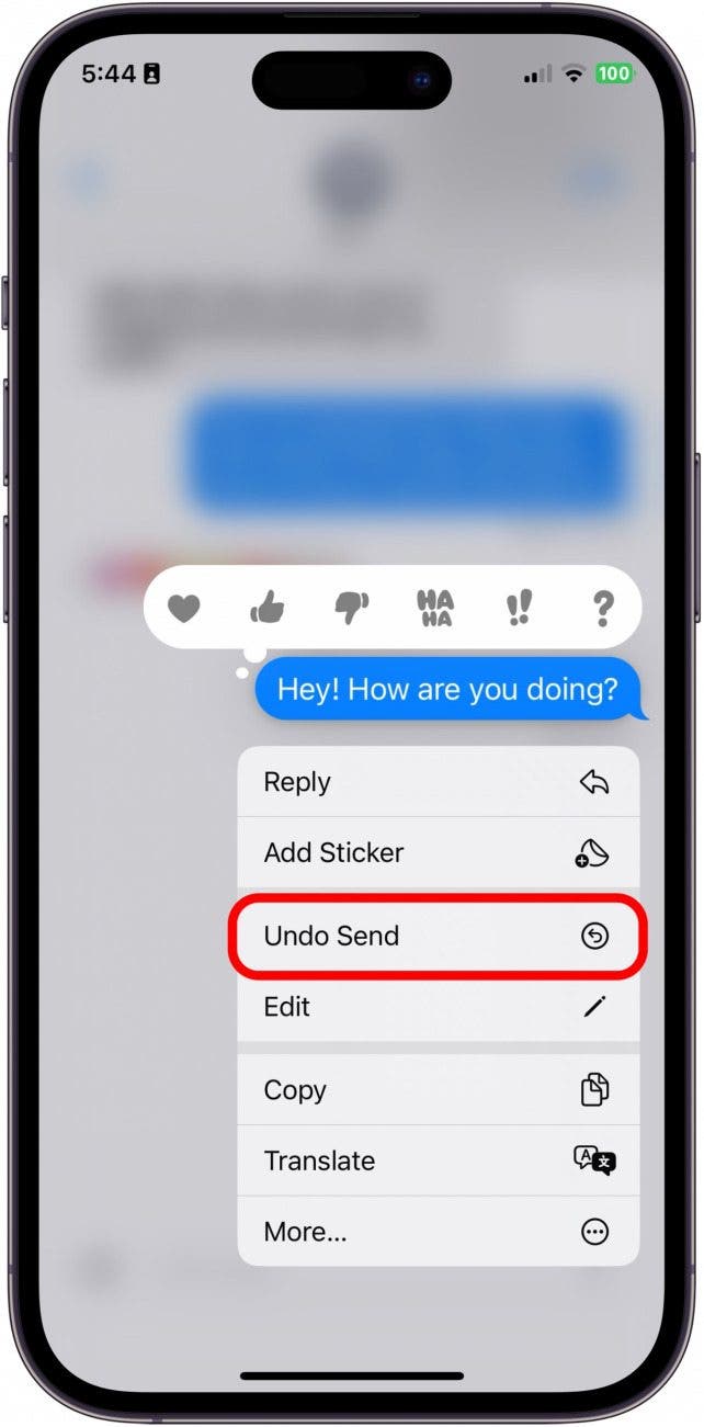 ¿Por qué no puedo cancelar el envío de mensajes en el iPhone?