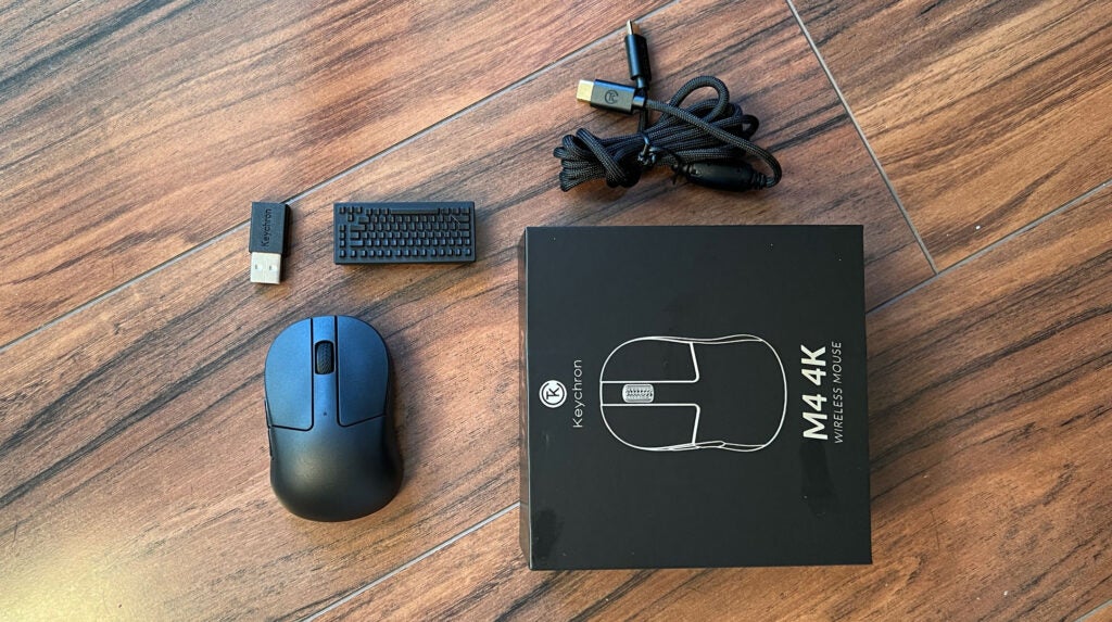 El paquete Keychron M4 4K.