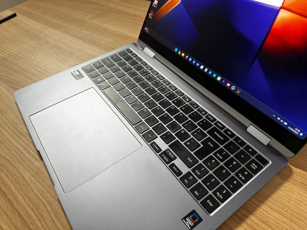 Teclado y trackpad Samsung Galaxy Book4 Pro 360