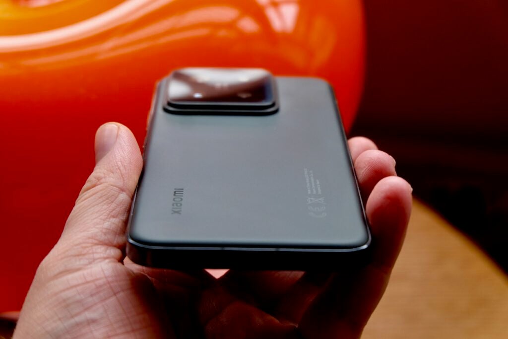 xiaomi 14 atrás