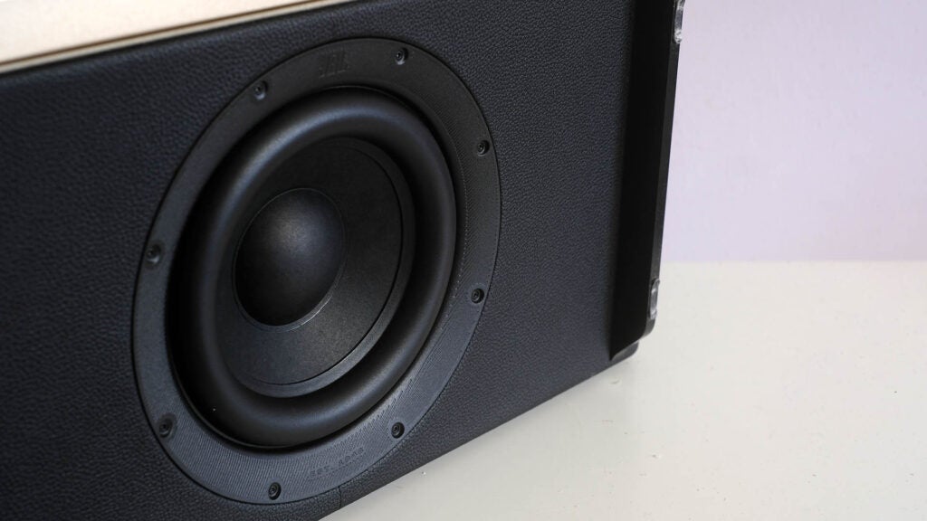 Primer plano del controlador JBL Authentics 500