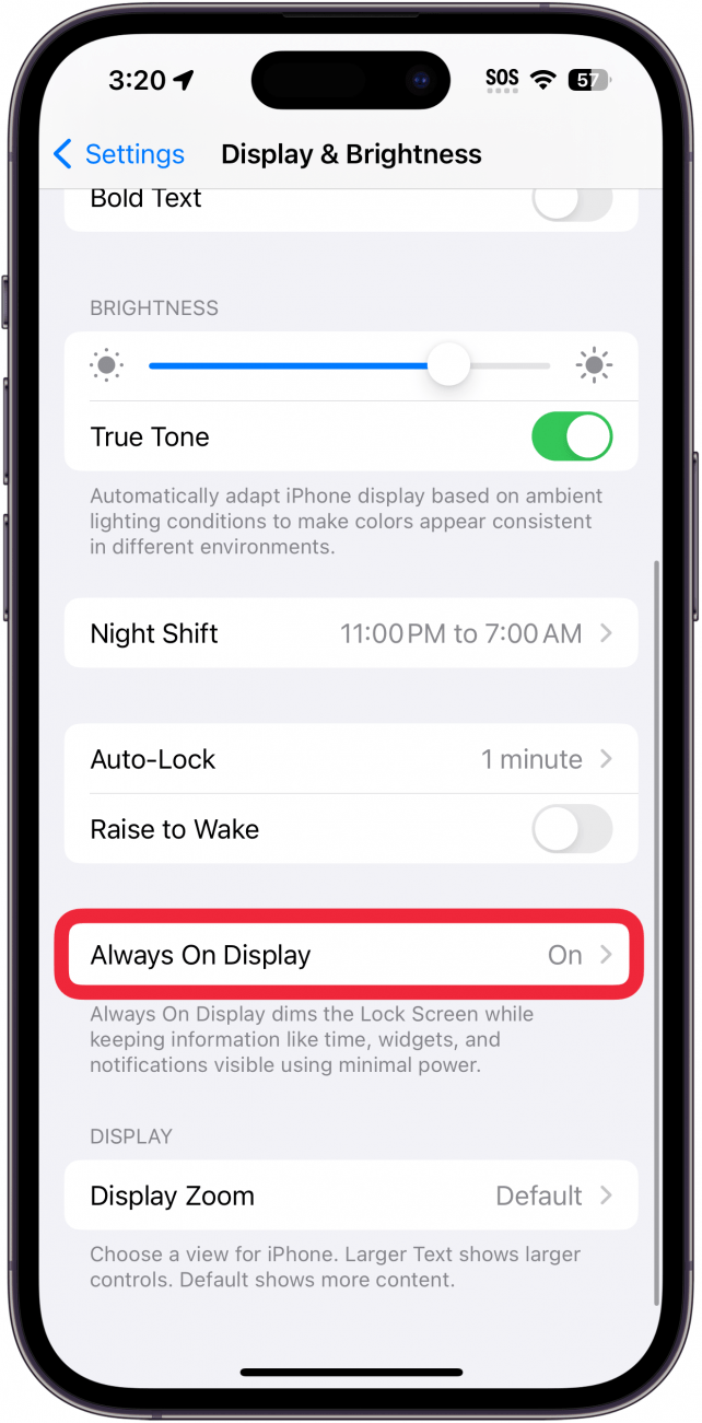 Configuración de pantalla del iPhone con un cuadro rojo alrededor siempre en pantalla