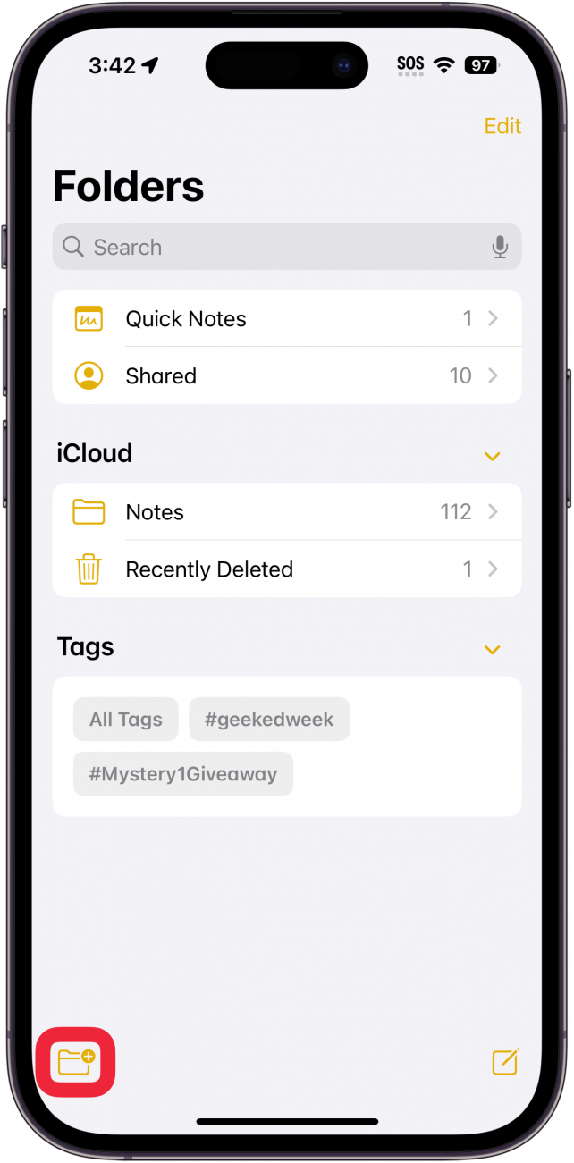 aplicación de notas de iPhone con un cuadro rojo alrededor del icono de nueva carpeta