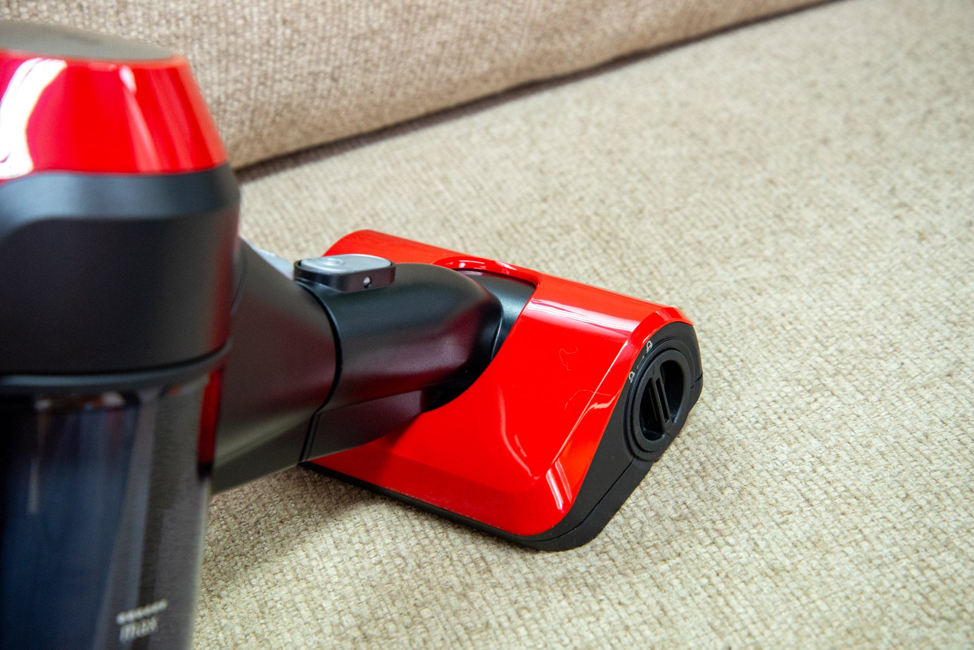 Bosch Unlimited 7 ProAnimal limpieza sofá