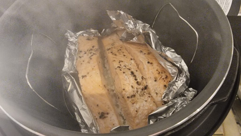Salmón al vapor - Muestra de comida en olla a presión Cosori