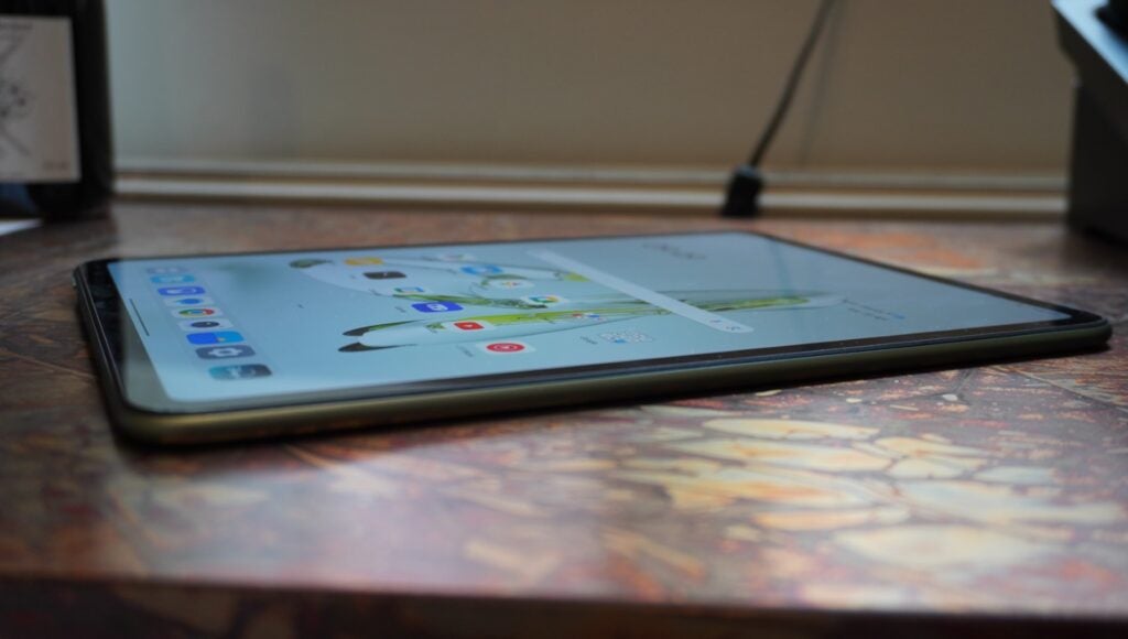 OnePlus Pad Ir de lado