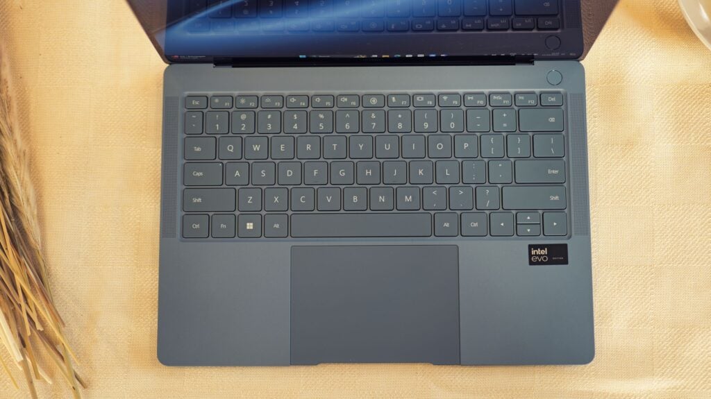 Teclado y trackpad del Huawei MateBook X Pro (2024)