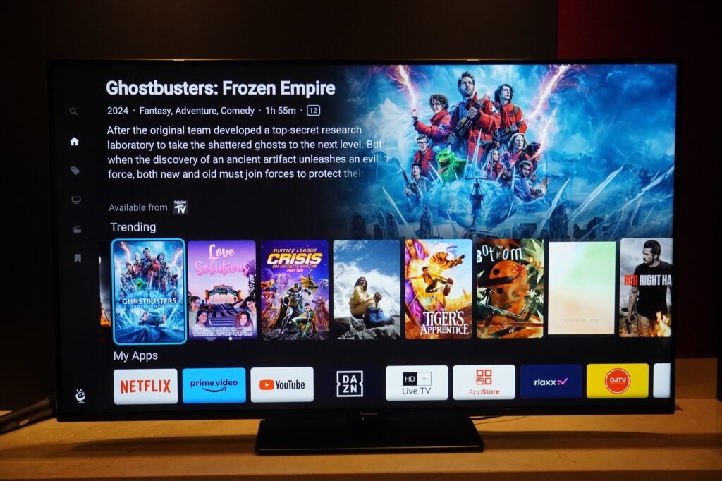 Interfaz TiVo de experiencia televisiva Panasonic 2024