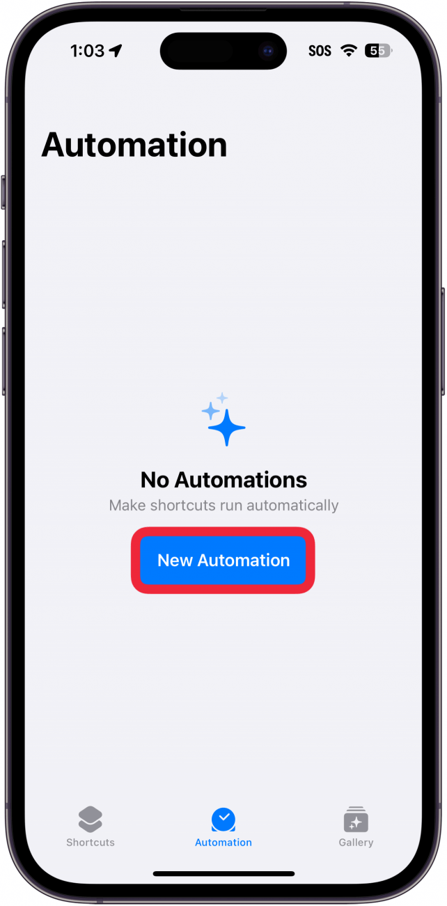 Pestaña de automatizaciones de aplicaciones de accesos directos de iPhone con un cuadro rojo alrededor de la nueva automatización