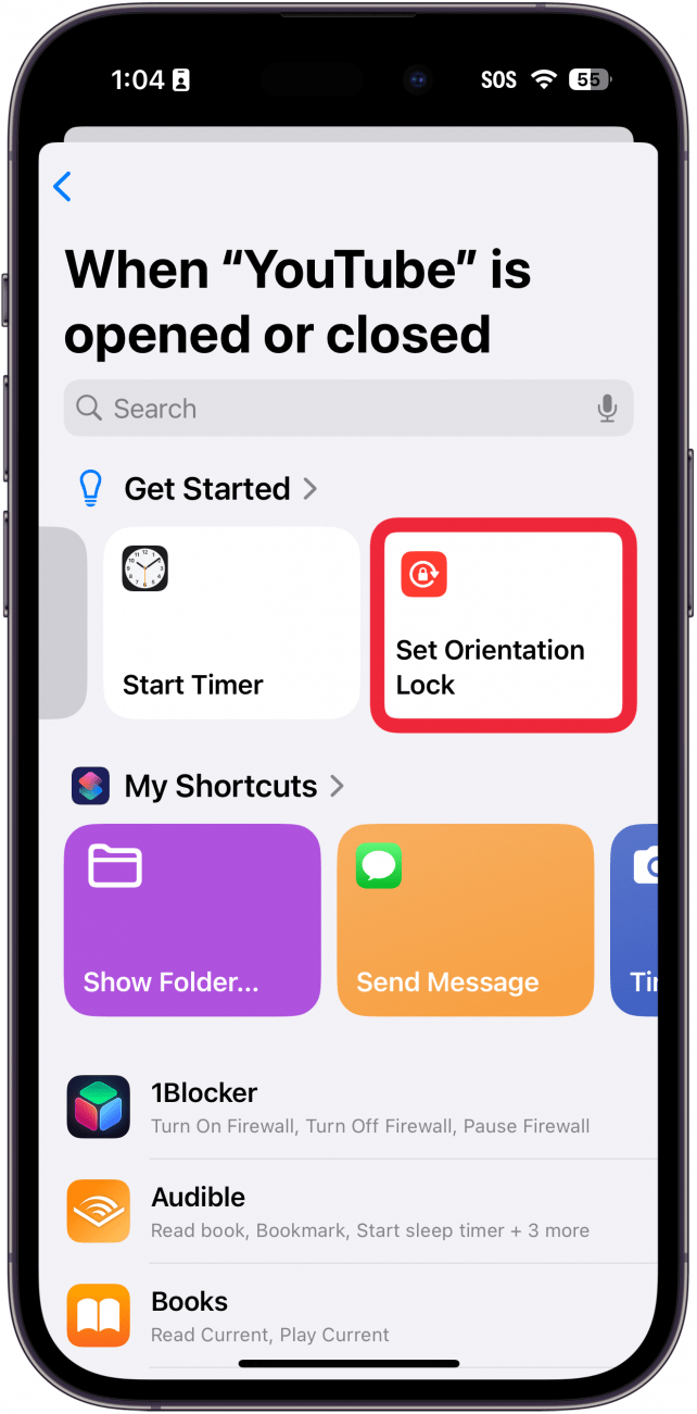 Automatización de aplicaciones de accesos directos de iPhone configurada con un cuadro rojo alrededor de la opción de bloqueo de orientación establecida