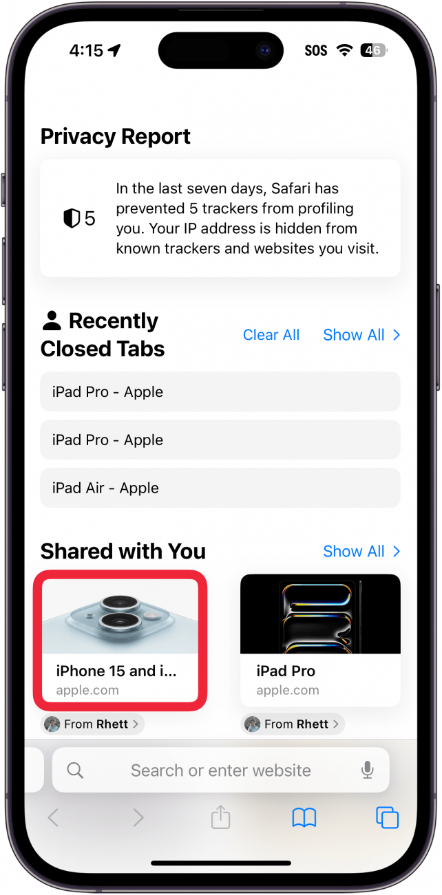 Pantalla de nueva pestaña de iPhone Safari con un cuadro rojo alrededor de un enlace debajo del encabezado compartido contigo