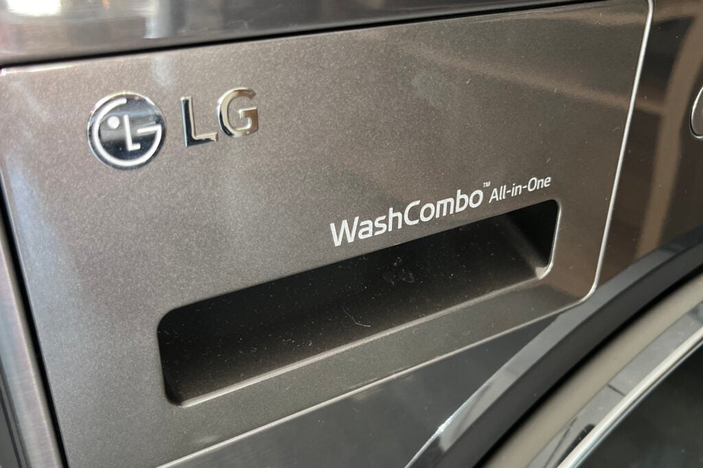 LG 5.0 pies cúbicos.  ft. Lavadora Secadora Combo WM6998HBA cajón de detergente