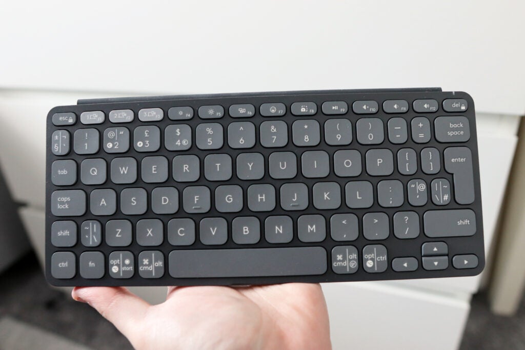 Perfil - Logitech Keys-To-Go 2