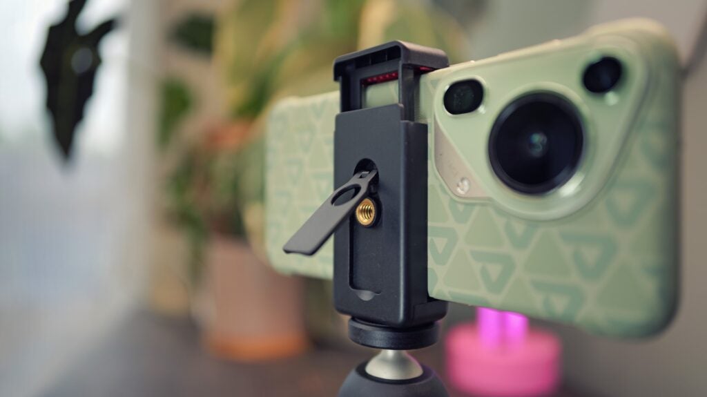 Rosca secundaria en el soporte para smartphone Manfrotto Pixi Mini