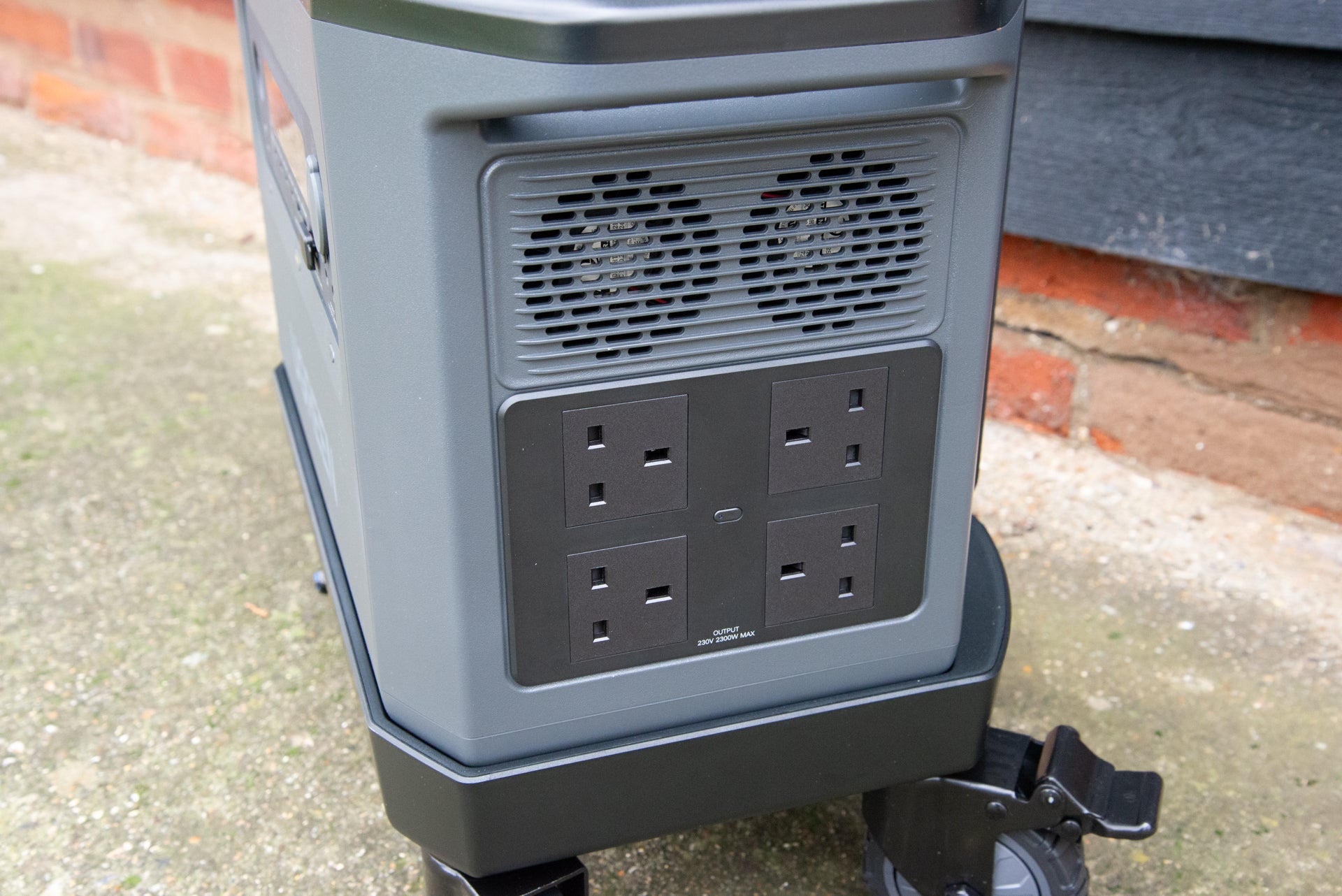 Puertos de CA UGreen PowerRoam 2200