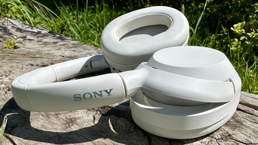 Detalles de diseño de Sony ULT WEAR