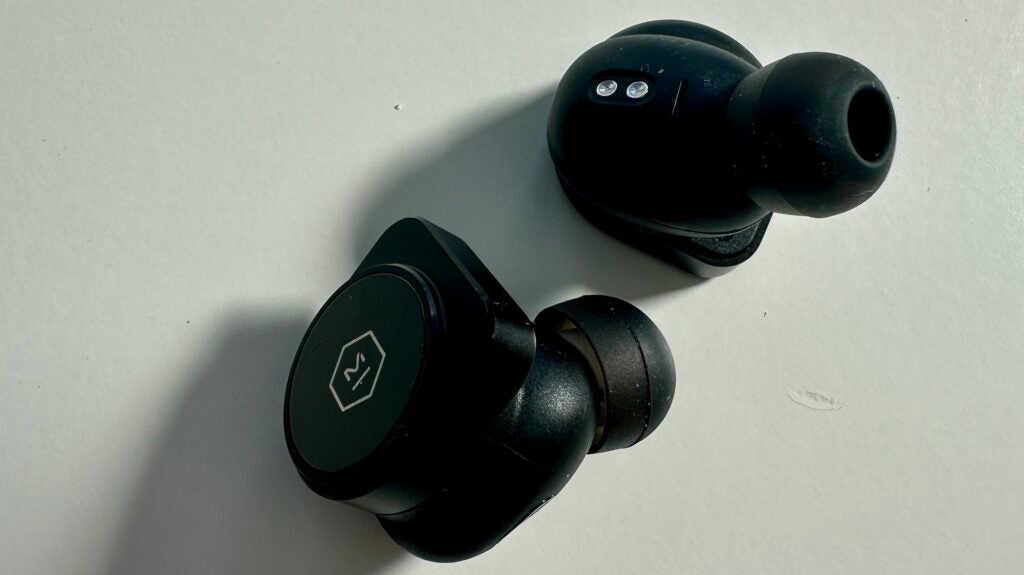Auriculares Master Dynamic MW09