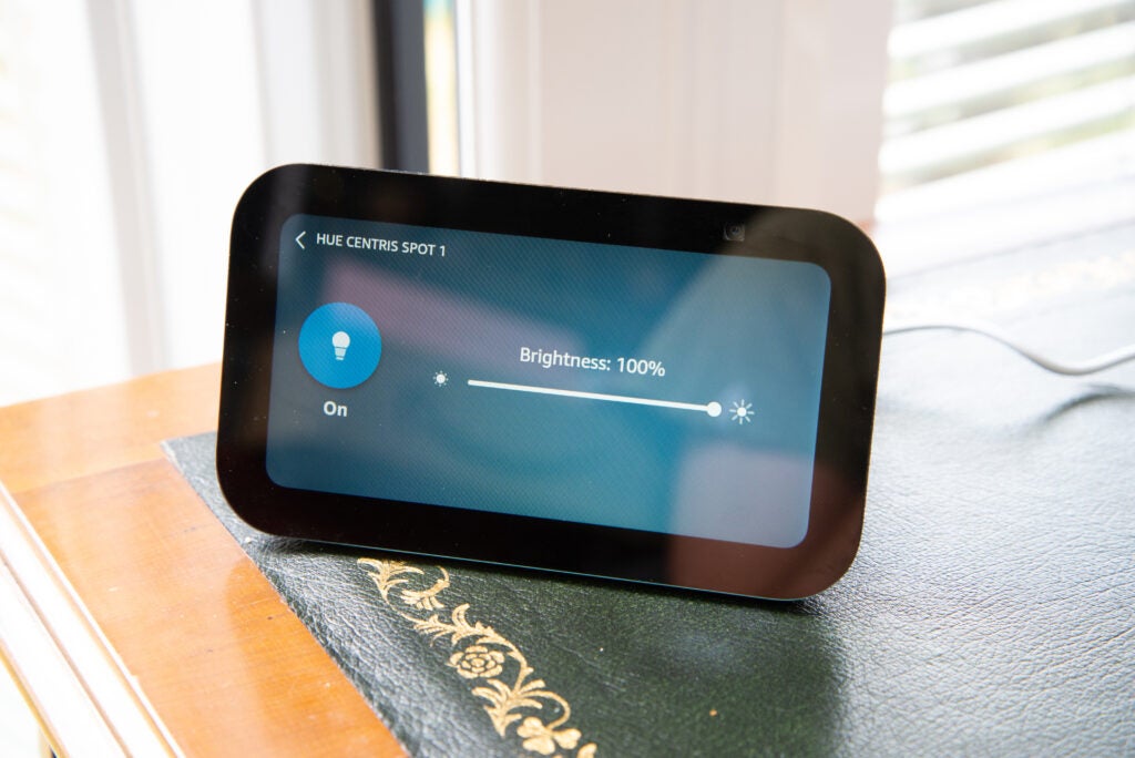 Control de hogar inteligente Amazon Echo Show 5 (3.ª generación)