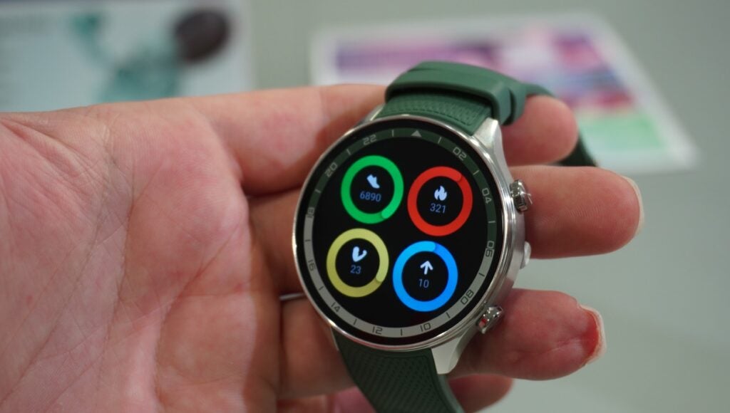 Datos de actividad física en el OnePlus Watch 2R