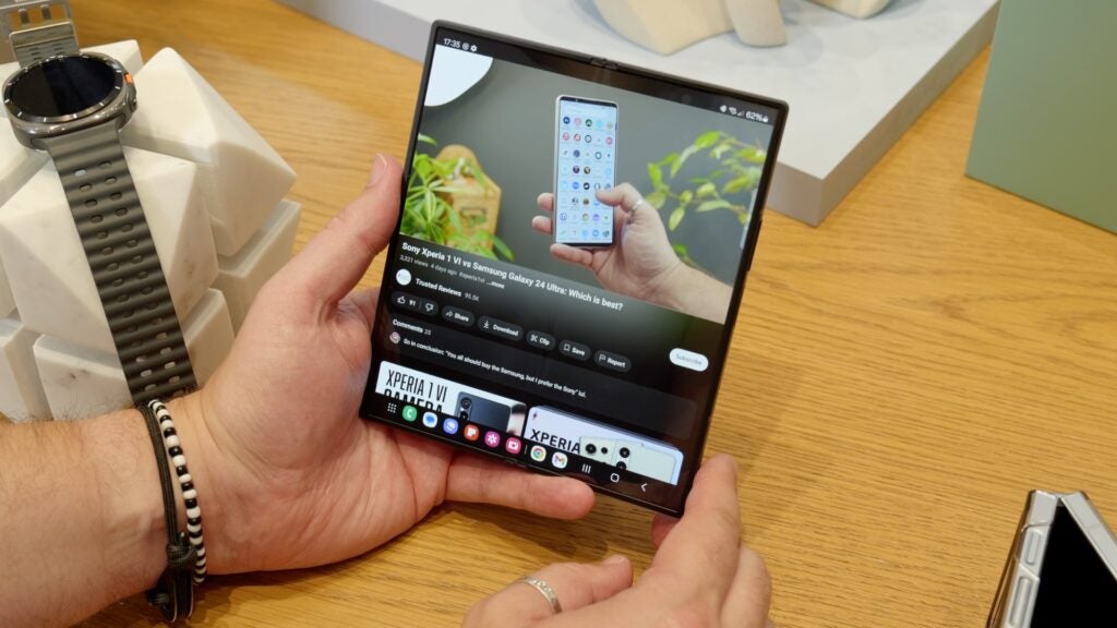 Samsung Galaxy Z Fold 6