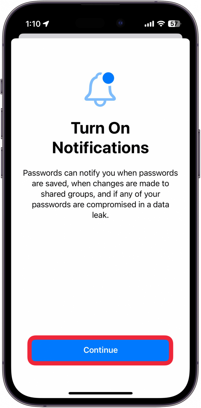 Solicitud de notificación de la aplicación de contraseñas de iPhone con un cuadro rojo alrededor del botón Continuar