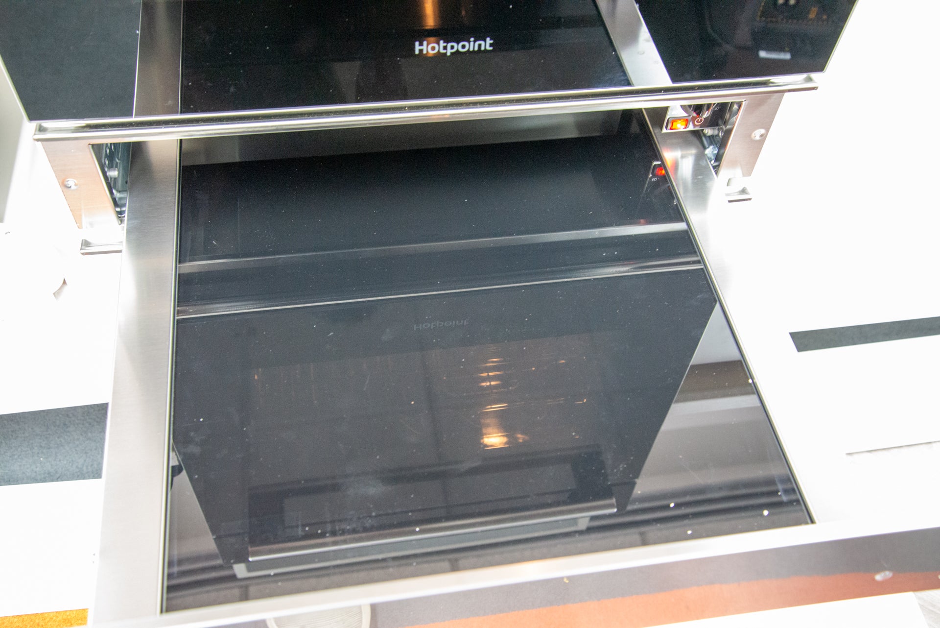 Hotpoint WD714IX abierto