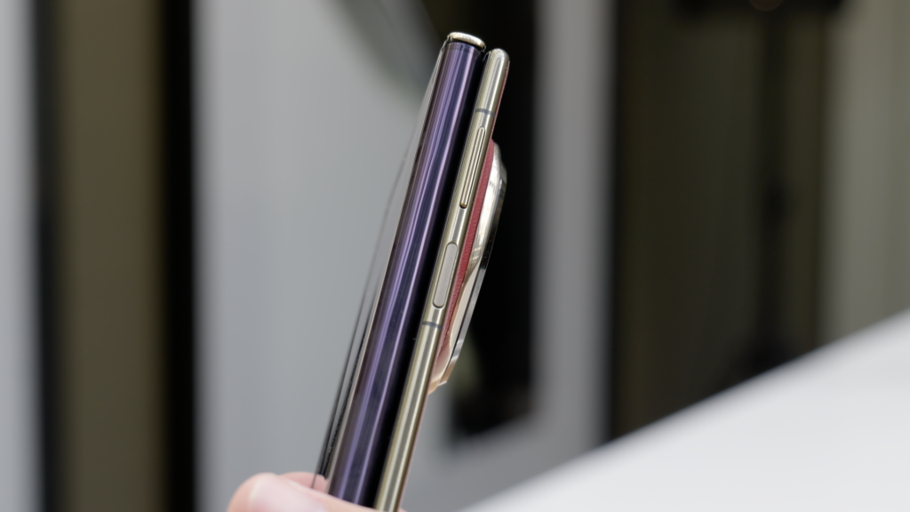 La pantalla expuesta del Huawei Mate XT