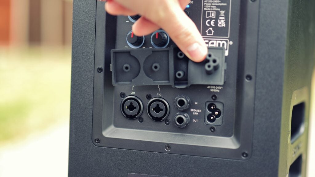 Conectividad de Sharp SumoBox CP-LS100