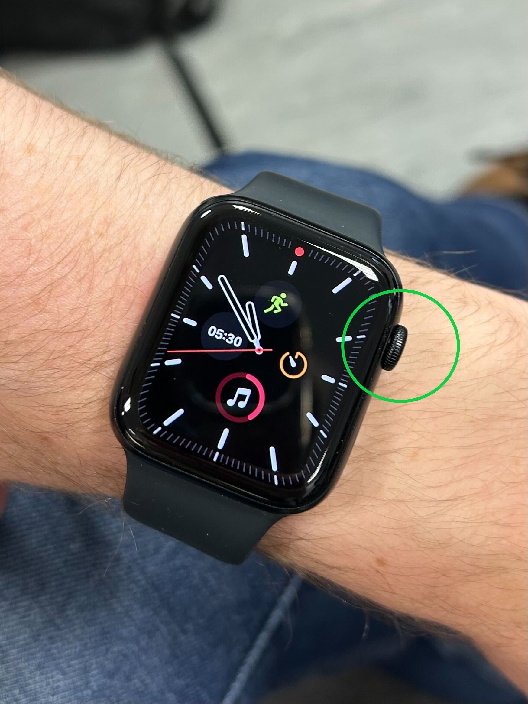 Como configurar la aplicacion Vitals en watchOS 11