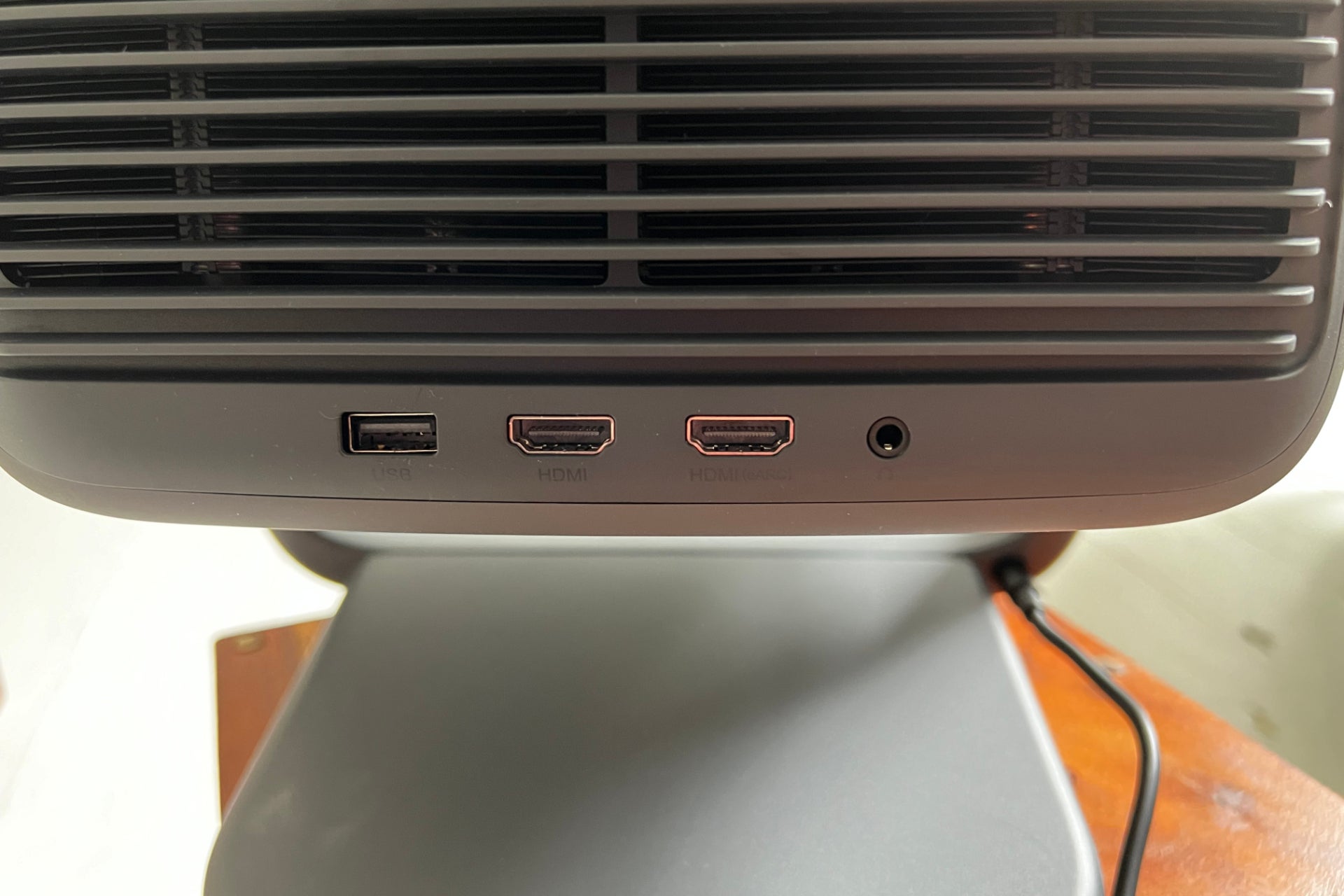 Entradas HDMI JMGO N1S Pro 4K
