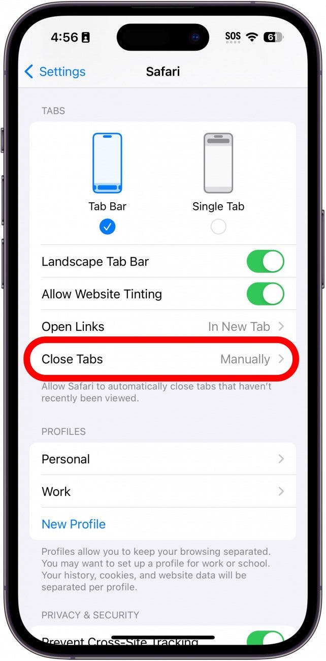 Configuración de iPhone Safari con pestañas de cierre con un círculo rojo