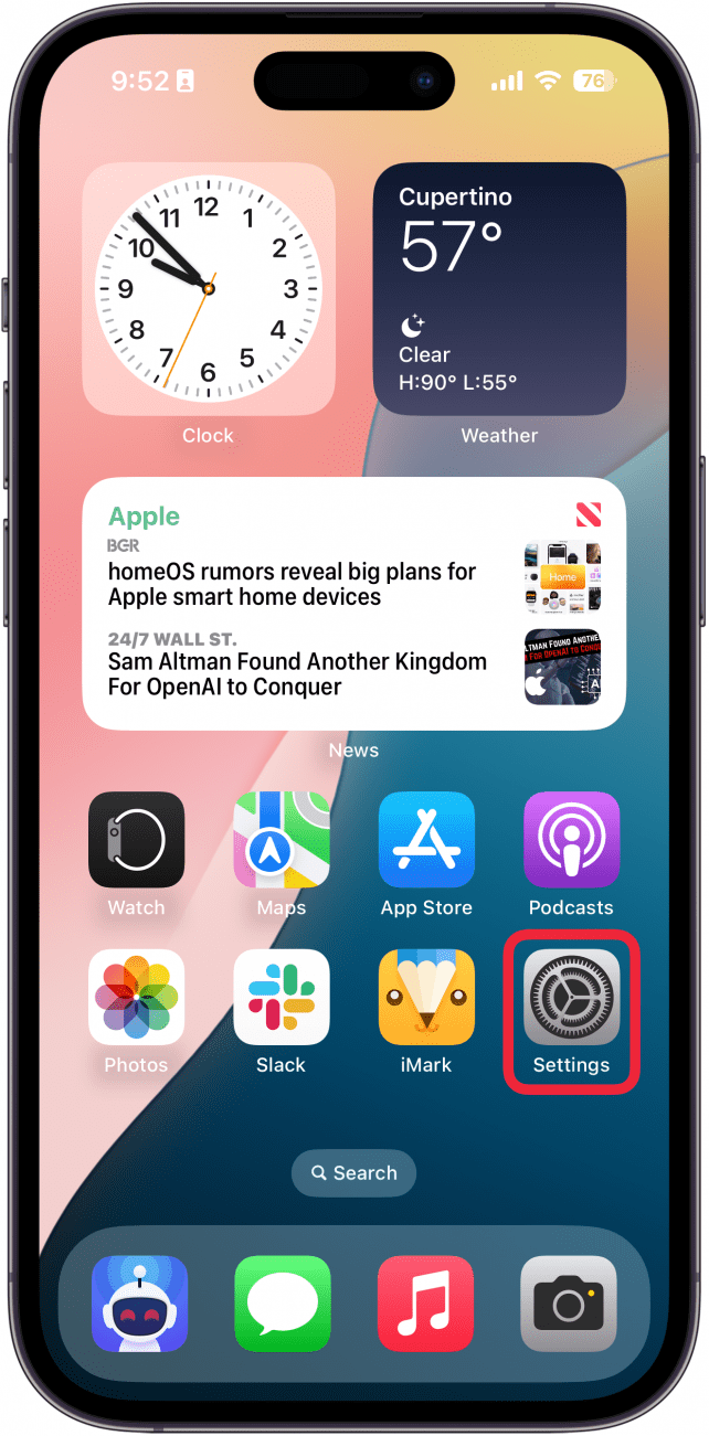 Pantalla de inicio del iPhone con un cuadro rojo alrededor de la aplicación de configuración.