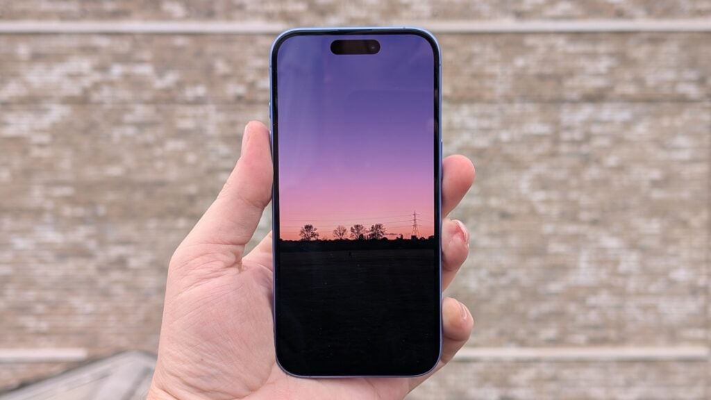 pantalla de iPhone 16