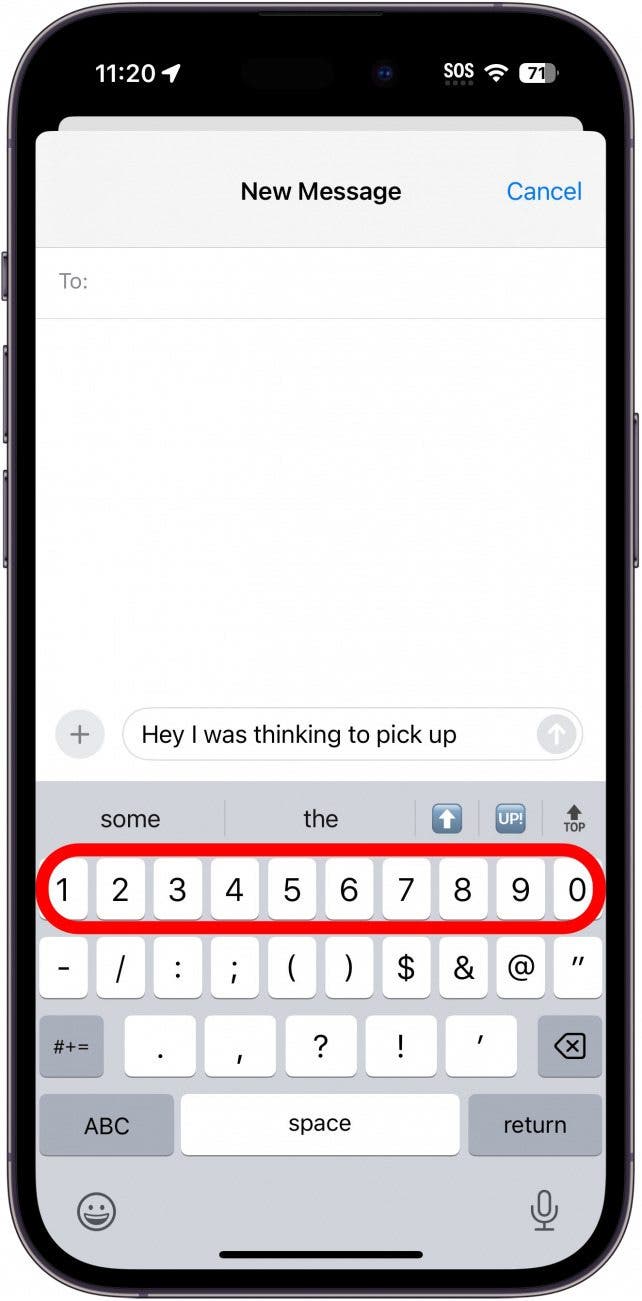 Pantalla de texto de iPhone que muestra el teclado con la fila de números con círculo en rojo