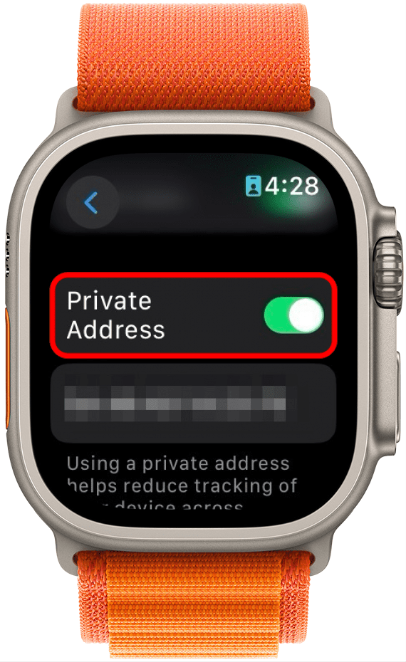 Configuración de Wi-Fi de Apple Watch con dirección privada alternar en rodajas en rojo