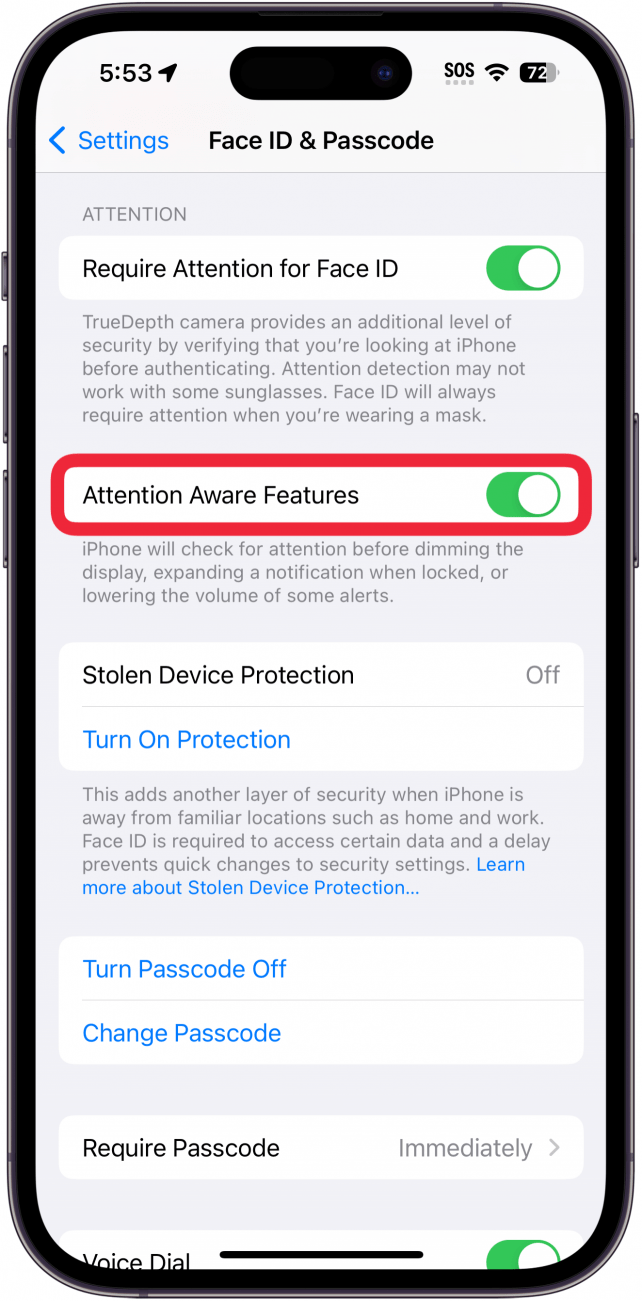 Pantalla de configuración de ID de iPhone Face con una caja roja alrededor de las características conscientes de la atención alternar