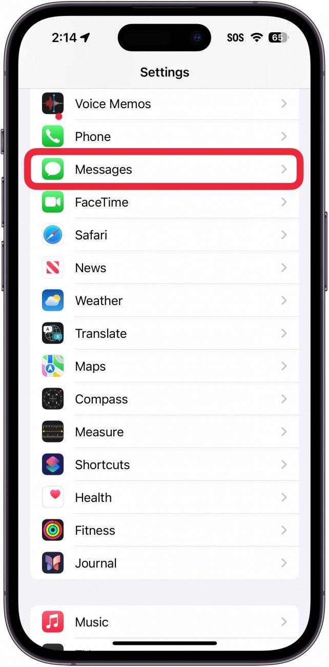 Configuración de iPhone con la aplicación Mensajes descrito en rojo