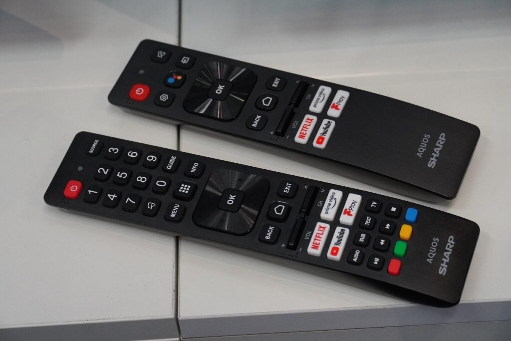 Sharp EQ deux télécommandes