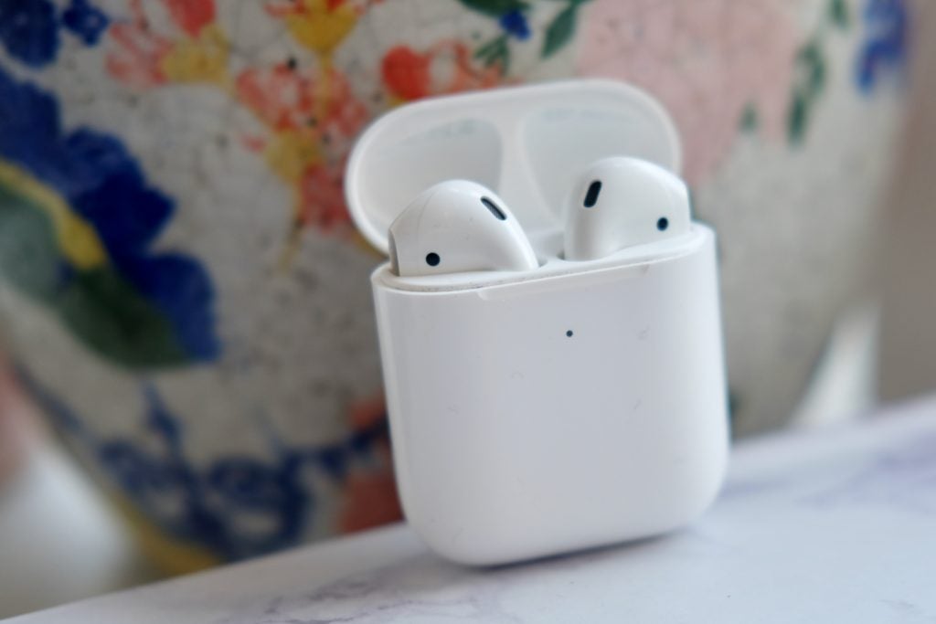 1639102597 838 Beats Studio Buds vs Apple AirPods quel ecouteur est