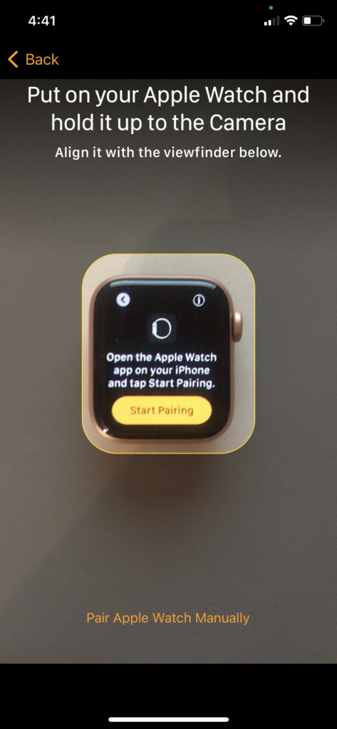 associez l'Apple Watch, maintenez-la à l'appareil photo 1