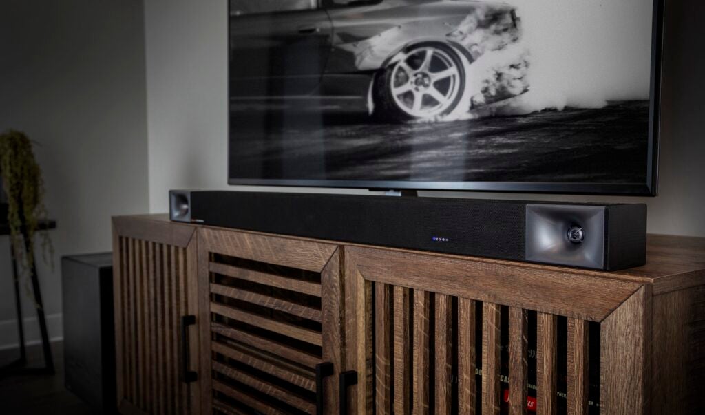 Klipsch Cinema 600 monté sur pied