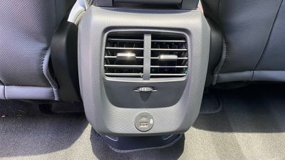 2021 mach e arrière usb