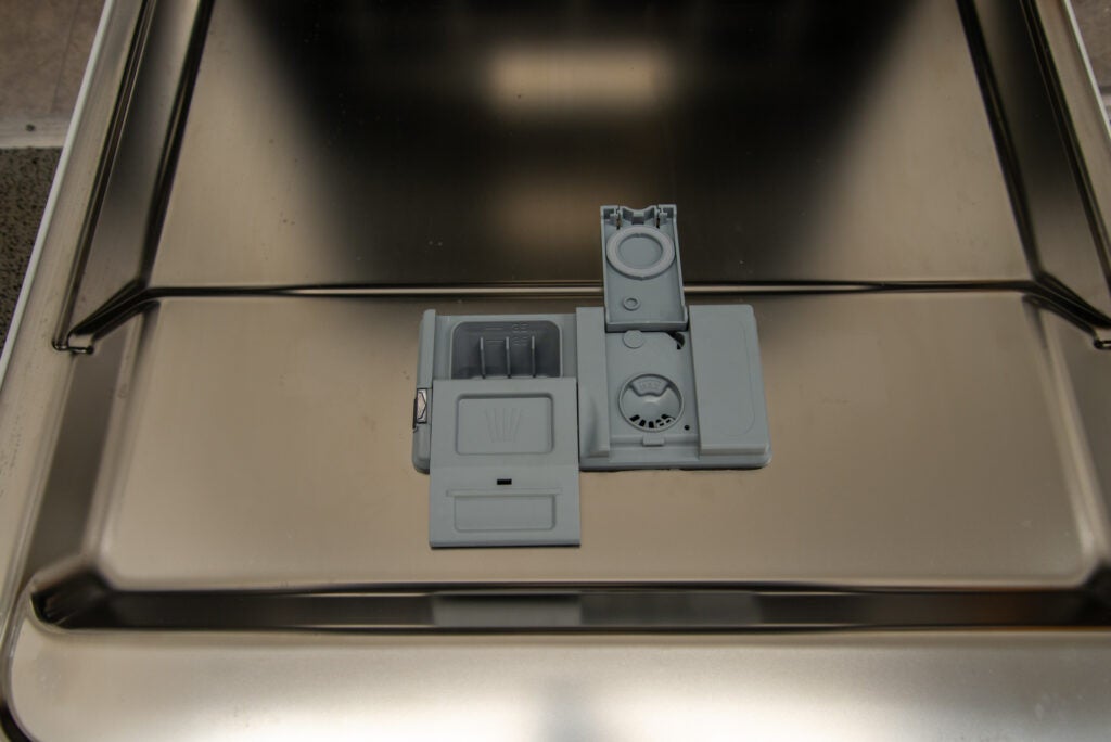 Liquide de lavage et de rinçage DFO 3T133 F UK Indesit