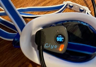 termine le chargement des lunettes intelligentes