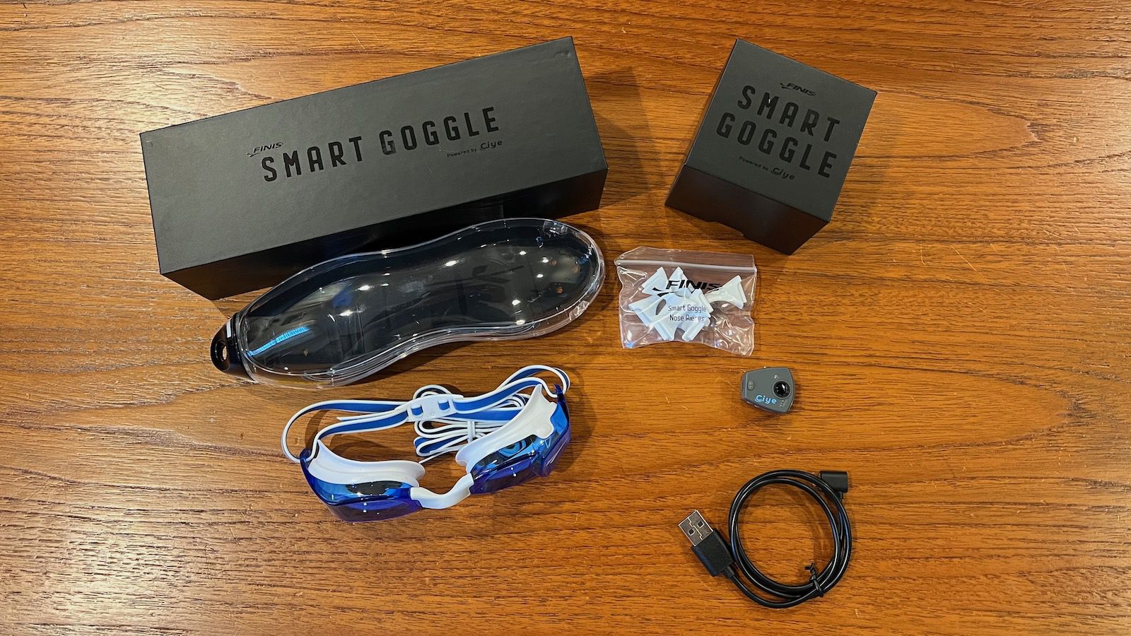 1640896844 Critique FINIS Smart Goggle suit vos entrainements de natation