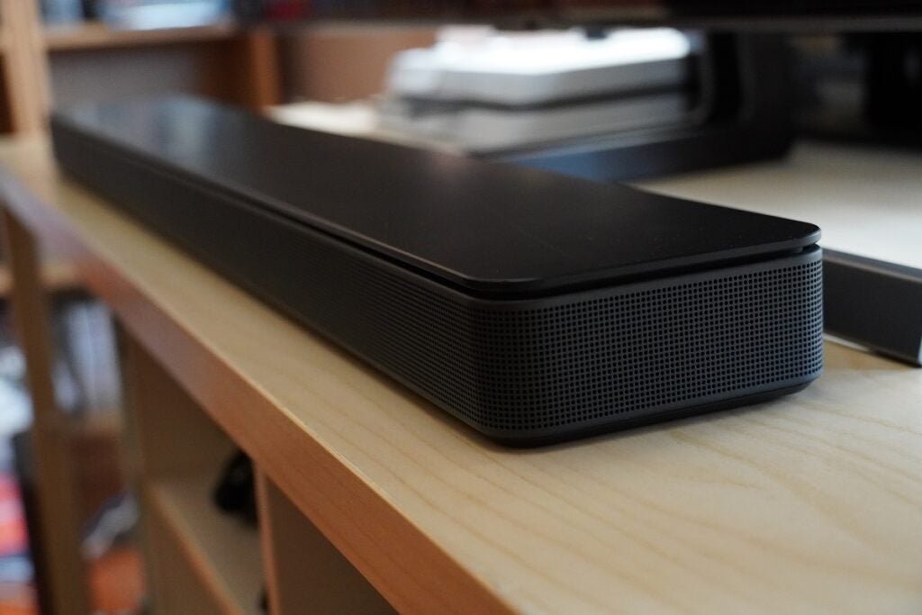 Grille de la barre de son Bose 500